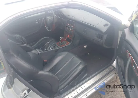 2001 Mercedes-Benz Slk 320 from USA, damaged, VIN WDBKK65F61F223014